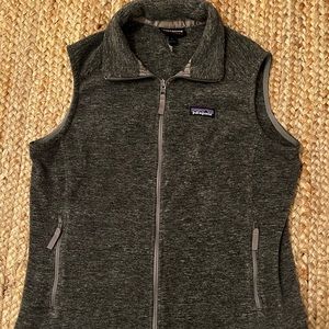 Women’s  Patagonia Vest!